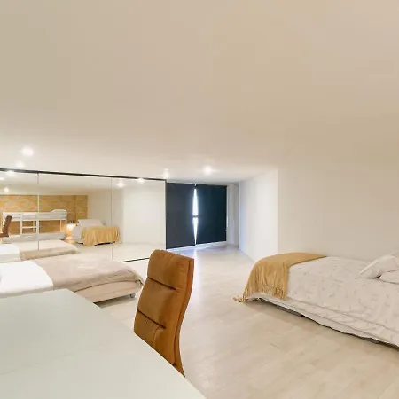 Kosta Homes - Duplex Near The Apartamento