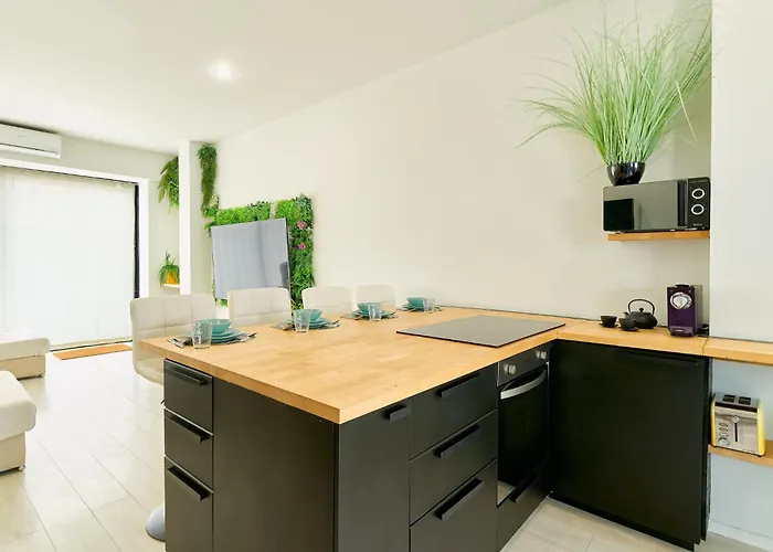 Kosta Homes - Duplex Near The Apartamento *